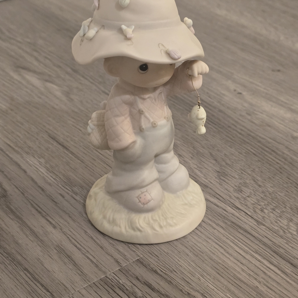 PRECIOUS MOMENTS- "MY LOVE WILL NEVER LET YOU GO"-(#103497) (YEAR:1986)